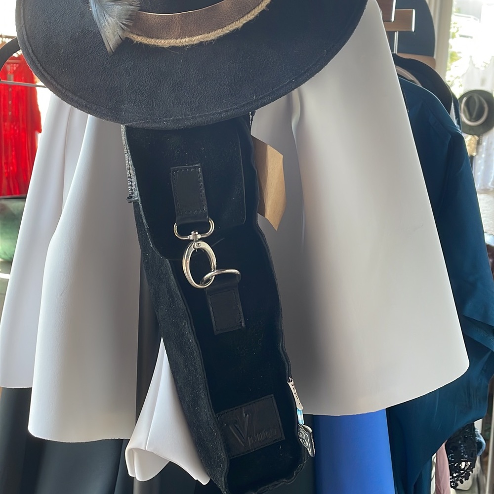 Leather bag for any bottle it’s my brand Thankyou for your support